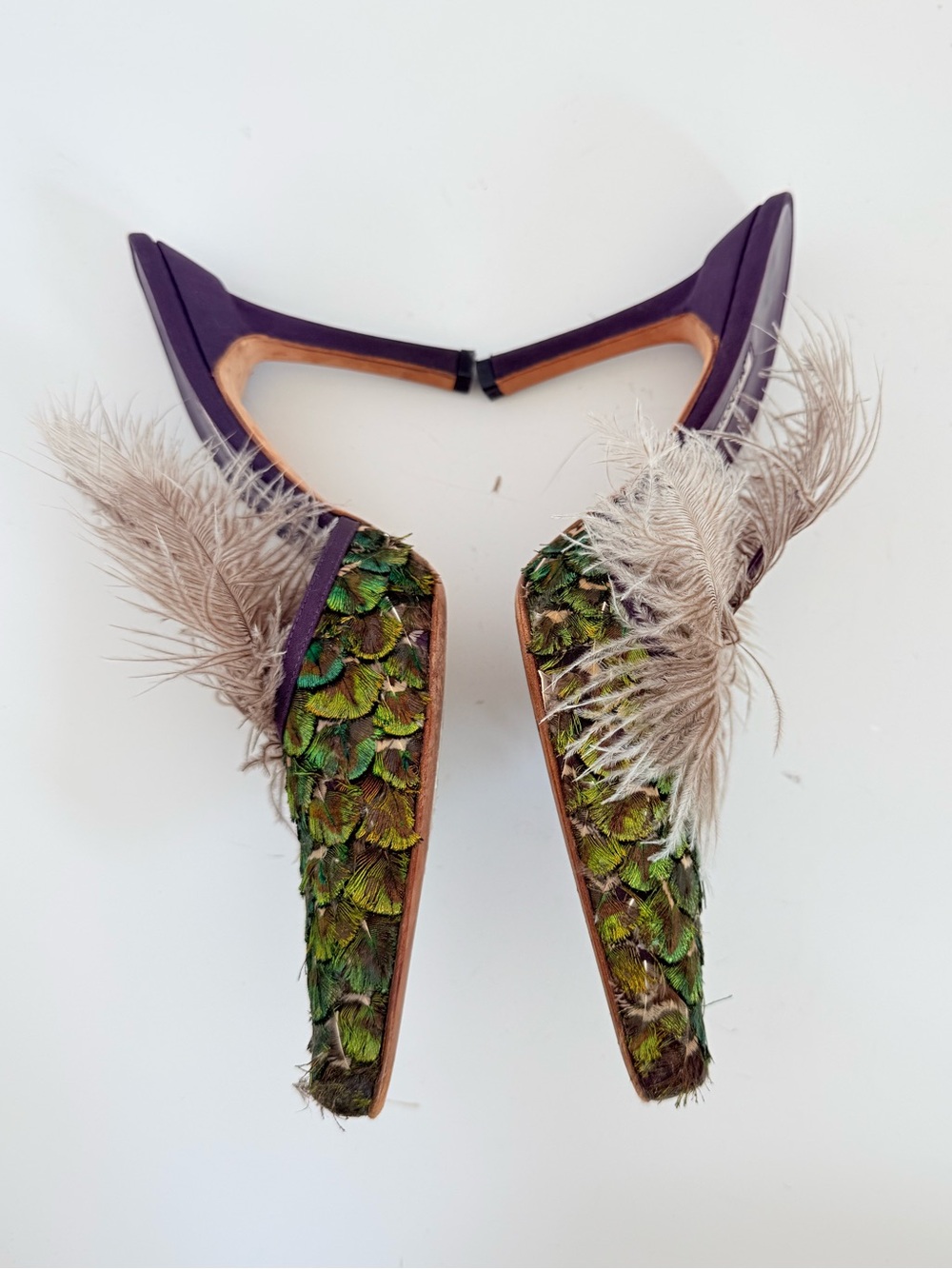 Manolo Blahnik AW97 Rare Peacock Feather Mule Heels Purple Archival 37.5 - Picture 3 of 8